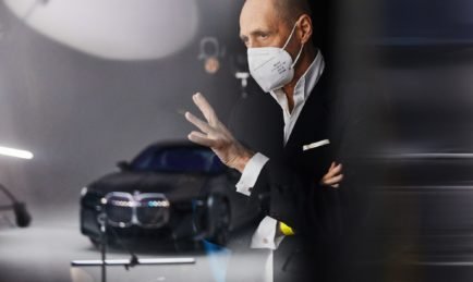 Nouvelle BMW Série 7, Une campagne haute en couleurs