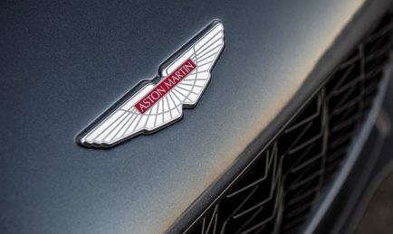 Geely monte dans le capital d’Aston Martin