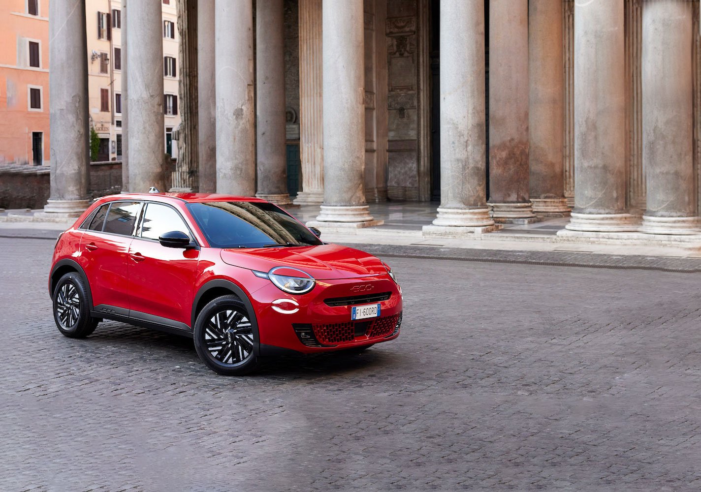 Fiat 600e, branché pour la famille