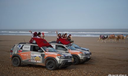 Rallye Aicha des Gazelles : Jeep et Dacia se distinguent avec des Marocaines