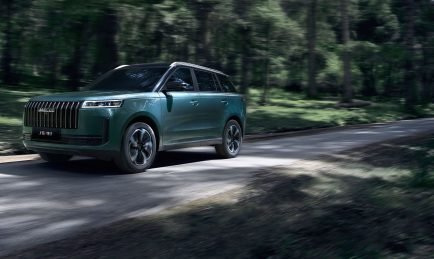 Jaecoo J5 : Un nouvel outsider