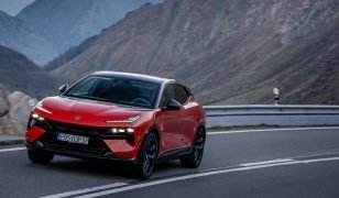 Lotus Eletre X : X, lettre de noblesse et de sport