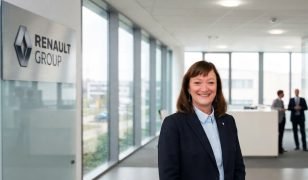 Carine Damois : Femme de confiance chez Renault Group